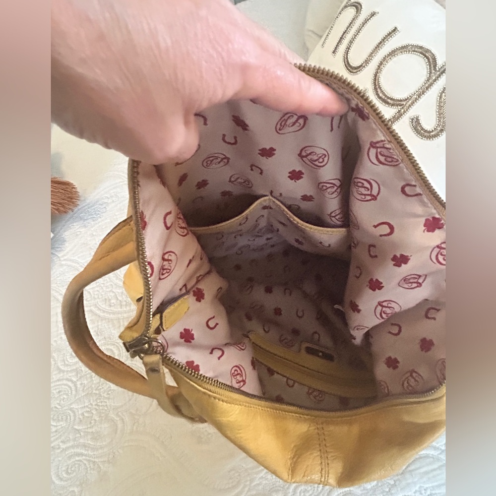 Well loved Lucky Brand 100% leather boho bag.  Large!  Yellow/distressed - Picture 10 of 15